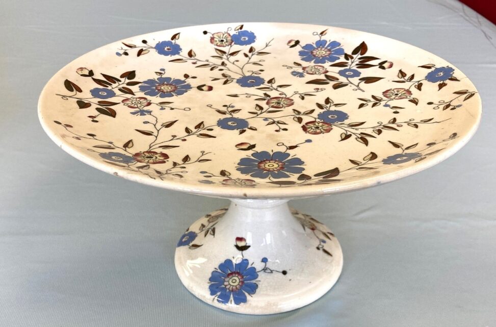 Single cake stand plate hire southampton
